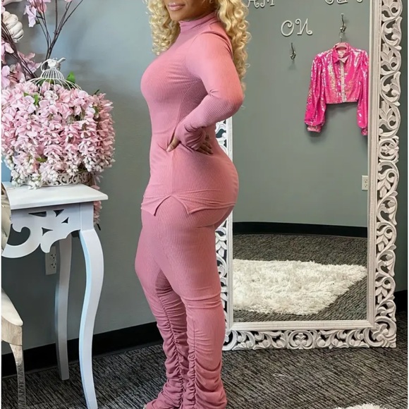 Cute outfit - Picture 4 of 5